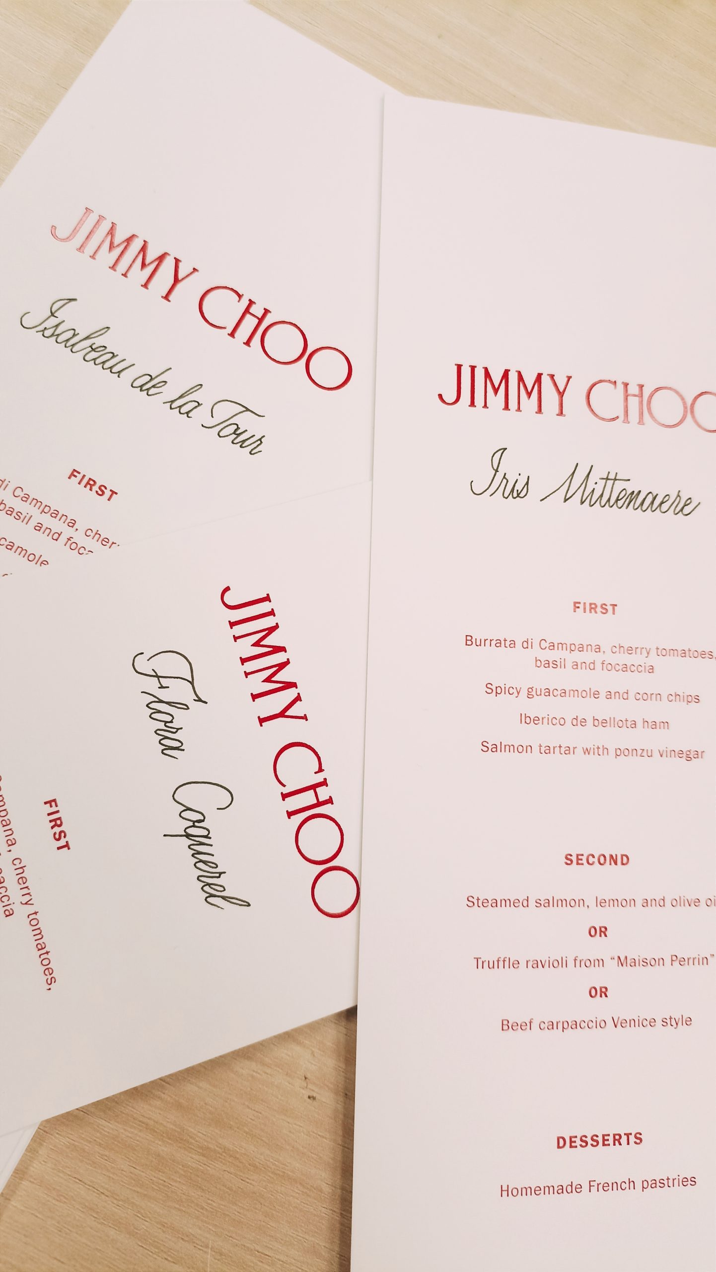 Evènement Influence Jimmy Choo.
Calligraphie au feutre sur papier texturé.